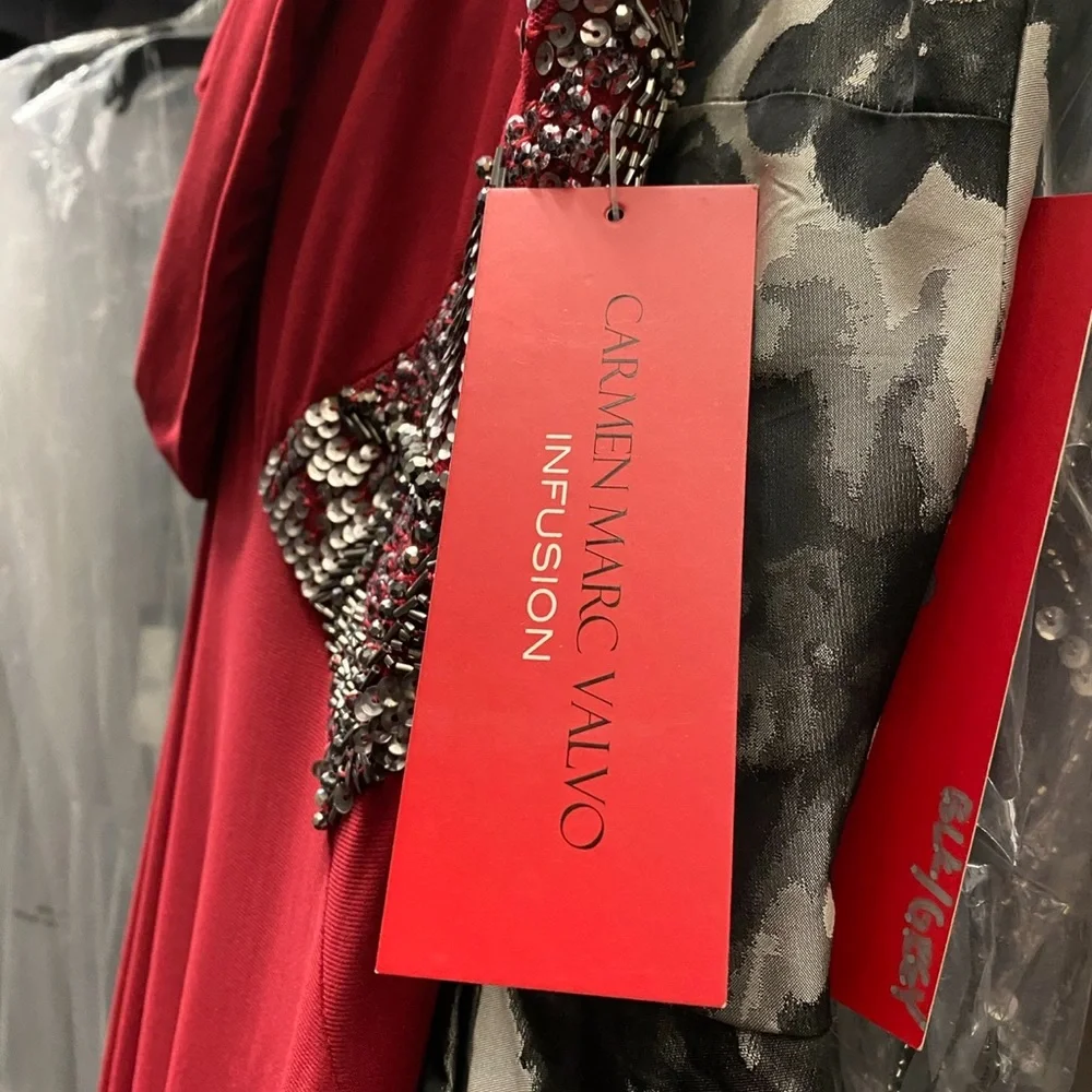 Carmen Marc Valvo infusion sleeveless sequins long gown - Picture 5 of 5